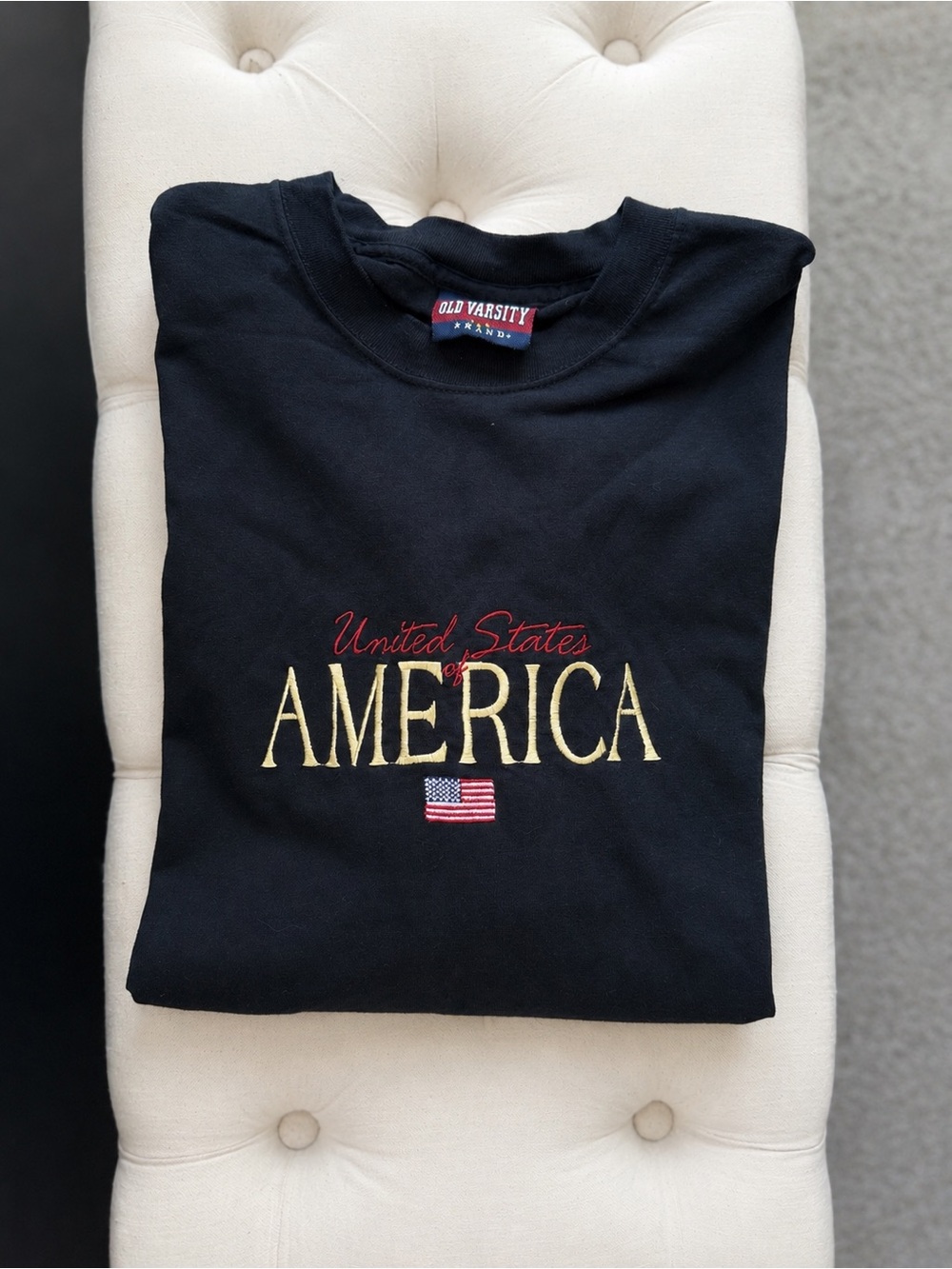 Vintage 90s United States of America Embroidered Graphic T-Shirt Black USA Flag
